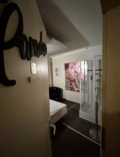 Massage Tantrique Geneve - Erotic Massage in Geneva, Switzerland