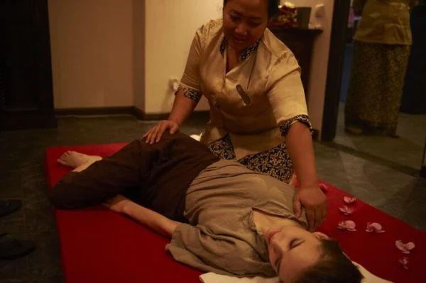 Oasis Massage & Spa atmosphere