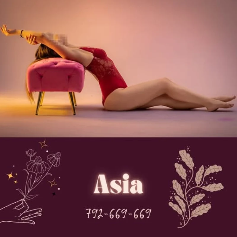 Winks Massage - Interior view