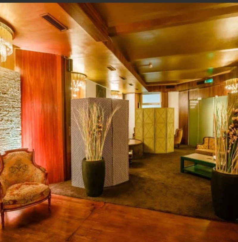 Inside Erotische Massage Wien - Malisha