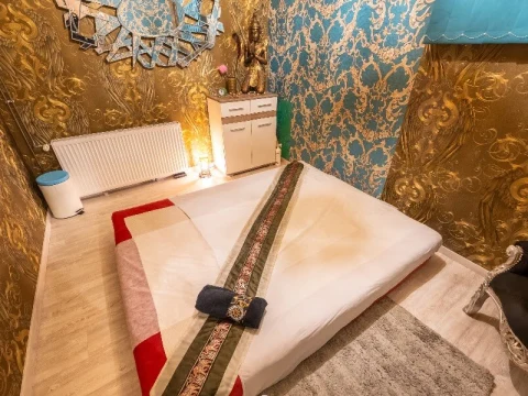 Erotische Massage Wien - Aura studio, erotic massage in Vienna