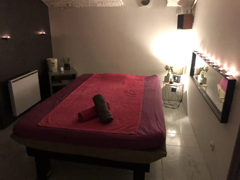Massage nuru Levallois ambiance