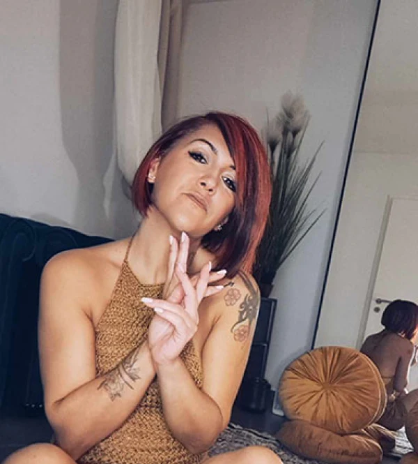 Gallery image - Luna k