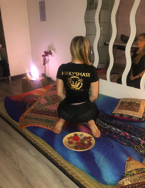 Discover nikky massage