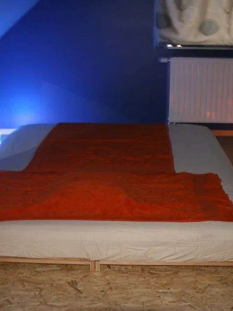 Shalimar Bahçeleri, Namur'daki erotik masaj listesinde