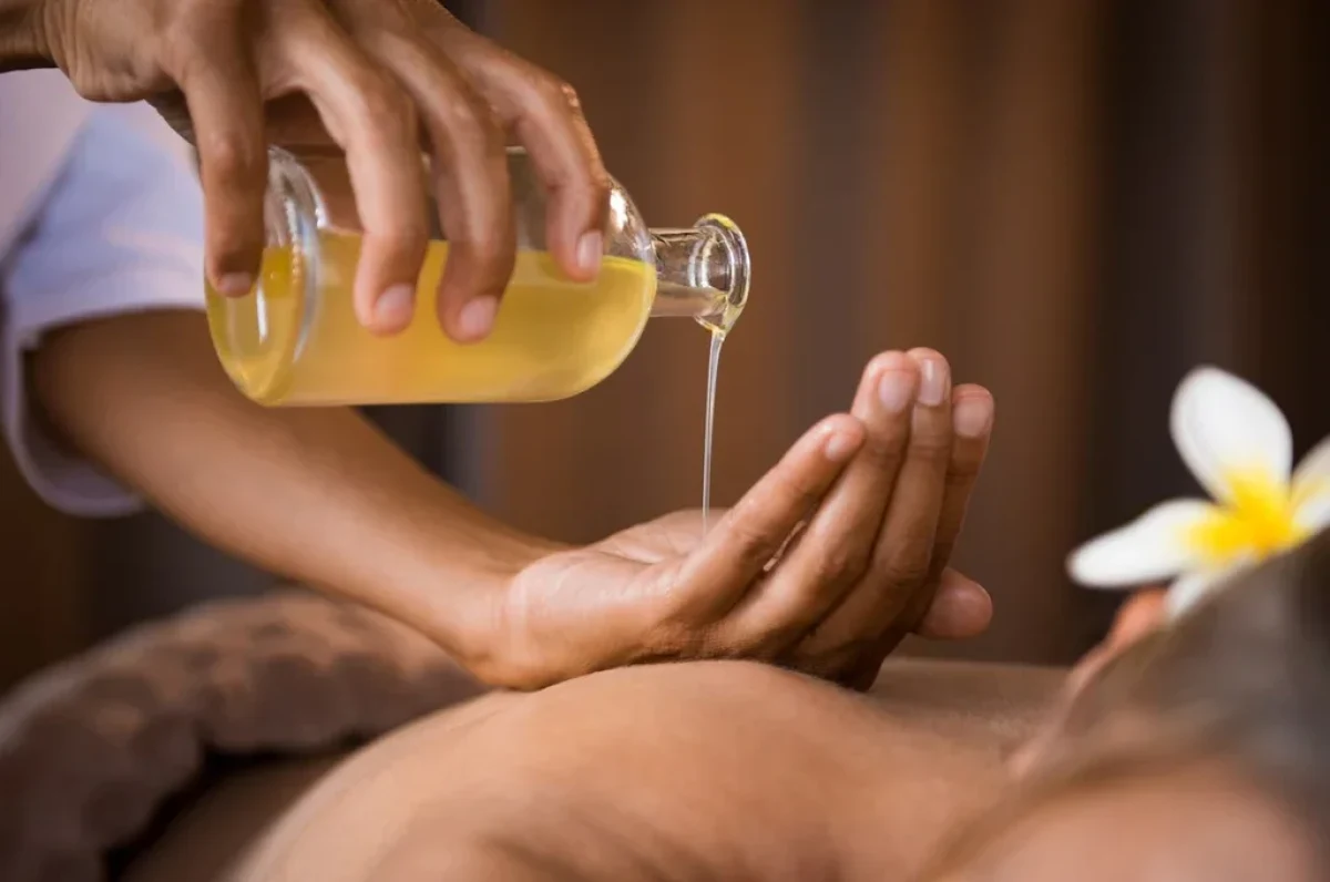 TANKATRA - Erotic massage in Mouscron