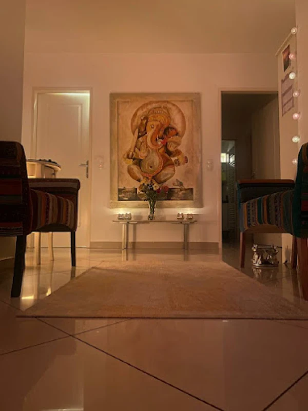 Discover Amethyst Massage
