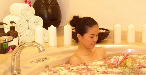 JOY EROTIC MASSAGE LONDON - Erotic massage in London