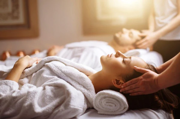 Gallery image - loompools massage