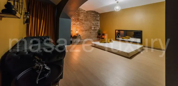 Gallery image - Luxury Grand
