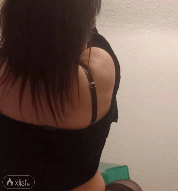 Gallery image - Erotic and Tantra Massage Cuddly Girl
