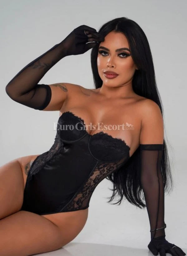 Gallery image - Sensual Elegance of Beatriz in Rijeka