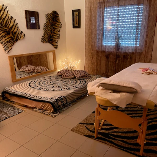 Gallery image - Massage worlds by Traum & Zeit