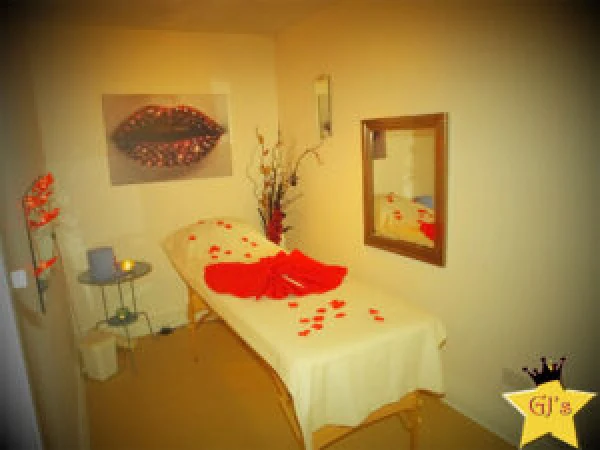 BUBBLE MASSAGE interior