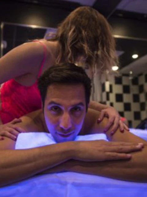 BUBBLE MASSAGE, oglas za erotičnu masažu u Nottinghamu