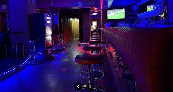 Breston Strip Club Barcelona - Gentlemens club in Barcelona