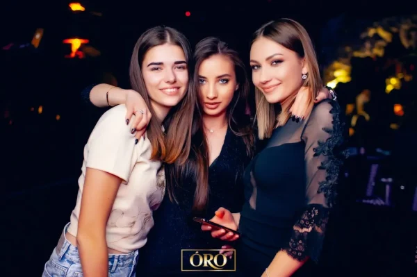 Gallery image - Oro Lounge Club