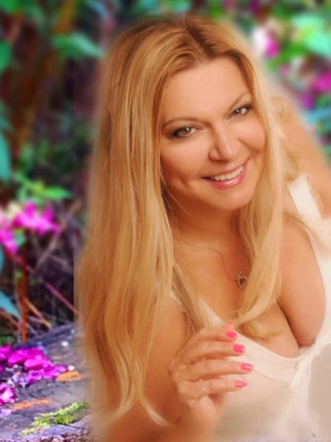 Massage Essences, erotisk massasjeannonse i Plzen