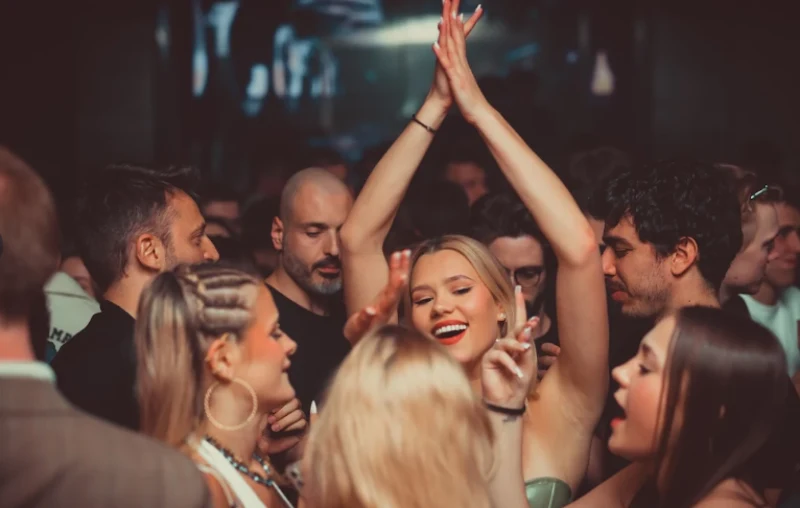 Inside Frantic Club