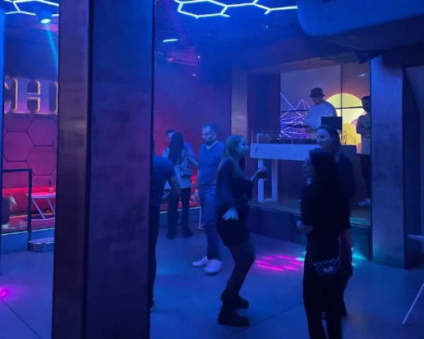 Discover Frantic Club