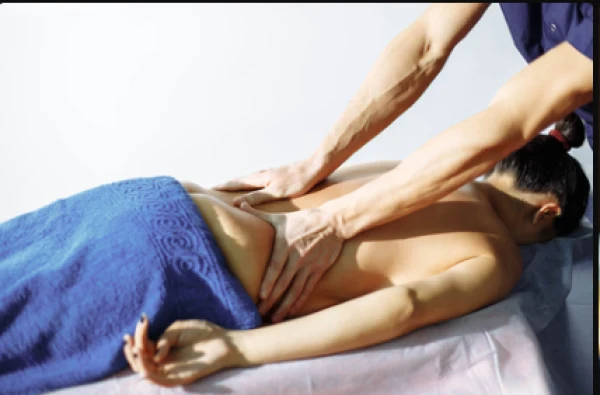MASSAGE TANTRIQUE RIVIERA - ニースのエロティックなマッサージ