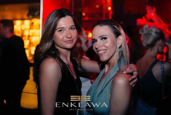 ENKLAWA Art & Music Club atmosphere