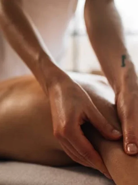 Elements Massages Hamburg、ハンブルクのエロティックマッサージ掲載