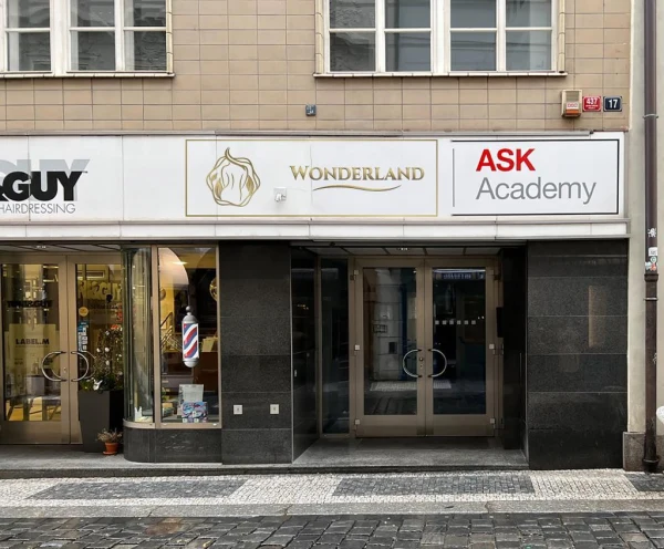 Wonderland Salon photo gallery