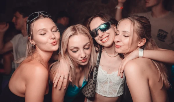 Gallery image - Sapphire Gentleman's Club