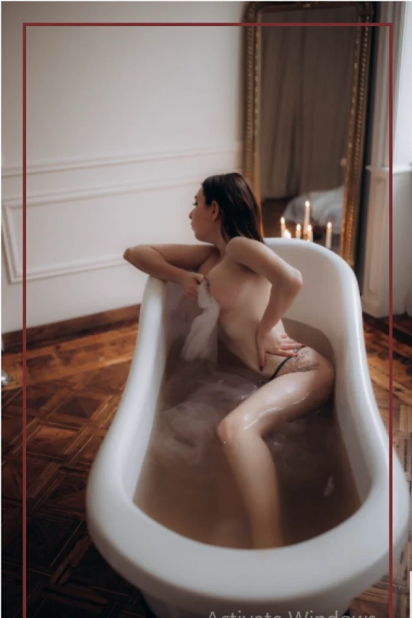 Nirvana Erotic Massage atmosphere