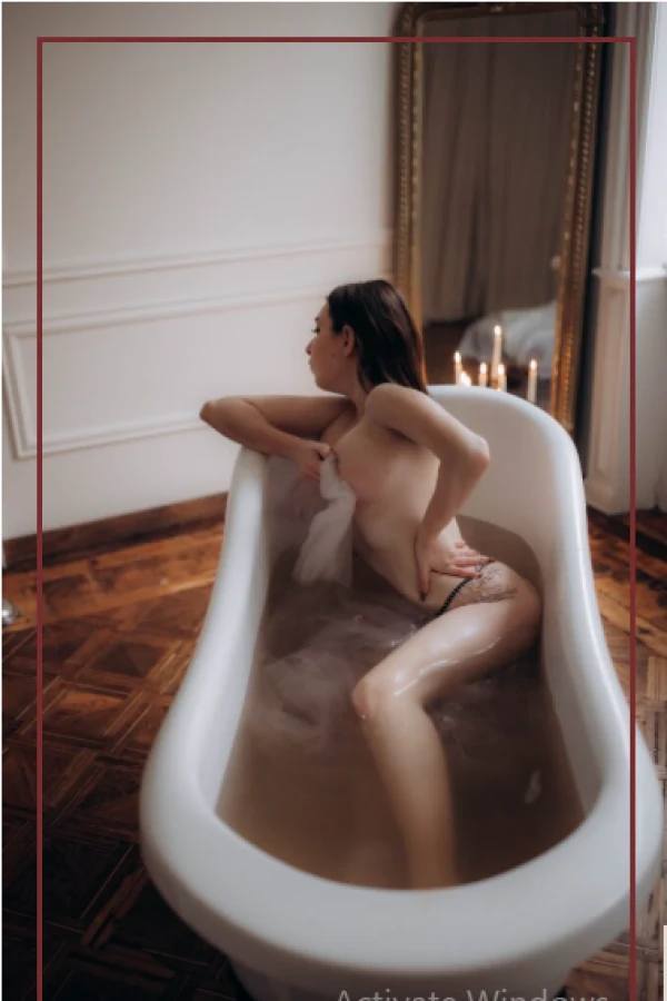 Nirvana Erotic Massage atmosphere