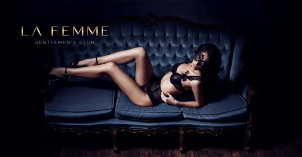 Club La Femme interior