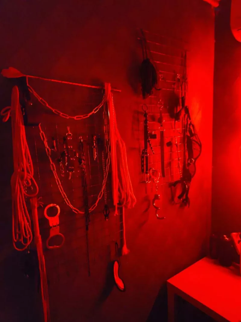 Inside Euforia 36