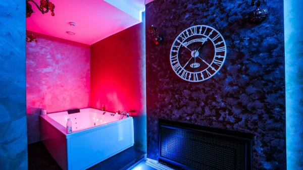 Discover Red Rooms