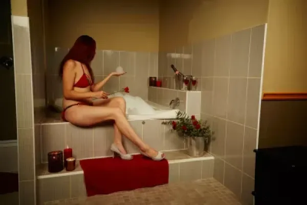 Nauty 40 - Erotic massage in Cape Town