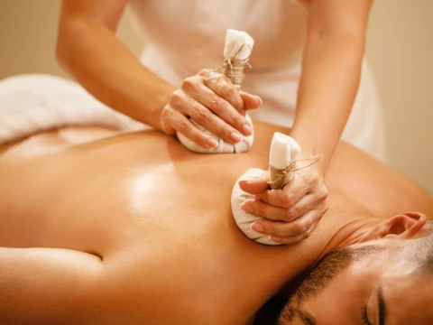 Silent Whispers, massagem erótica em Gilles Plains