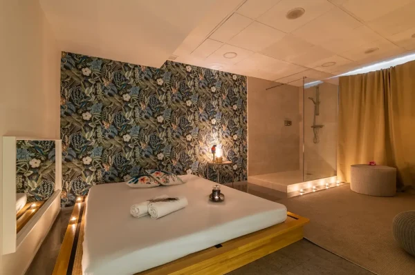 Paradise Massage interior