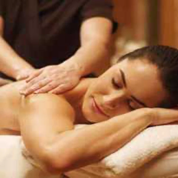 Unisex Full Body Massage photo gallery