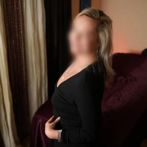 Ms Helena Hunter photo gallery