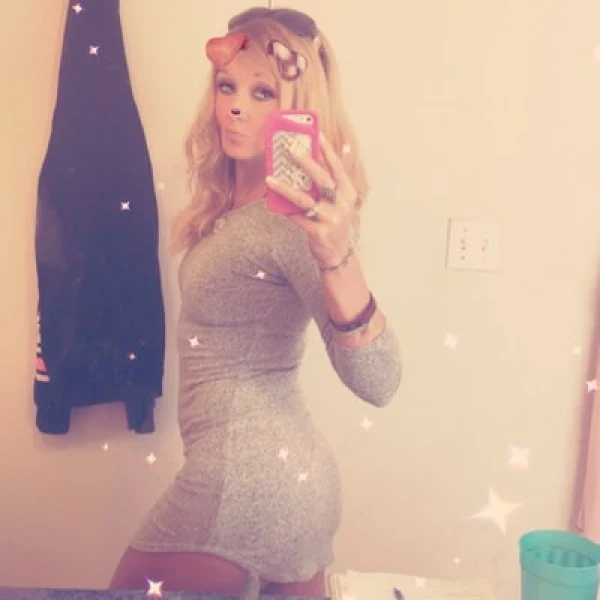 Nikkibreezy in Knoxville