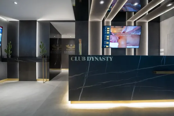 Club Dynasty photo gallery