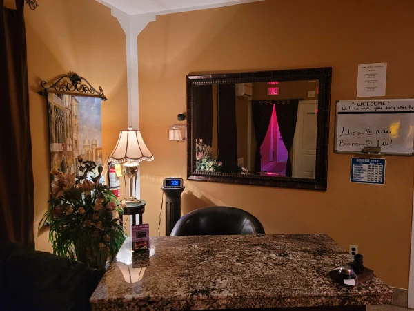 Tabu Adult Massage atmosphere