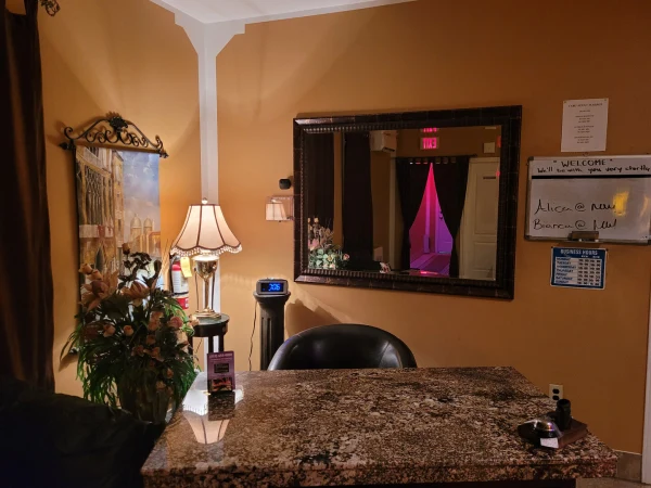 Tabu Adult Massage atmosphere