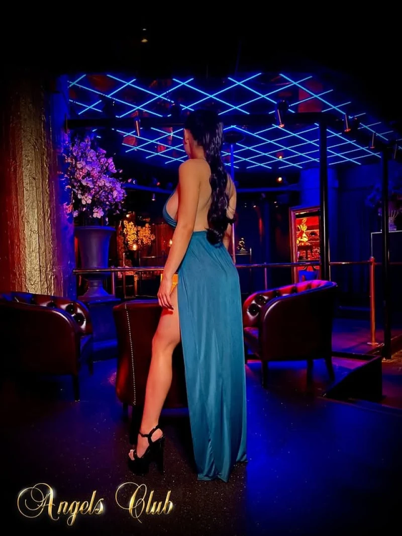 AngelsClub ambiance