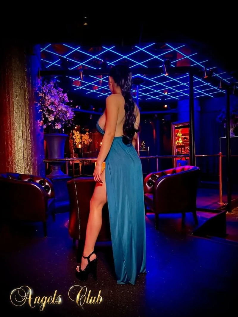 AngelsClub ambiance