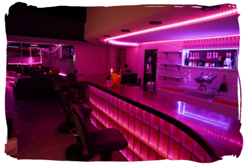 Dolce Vita Table Dance - Interior view