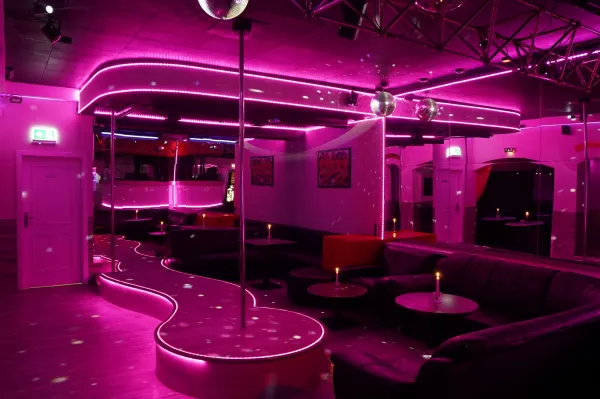 Dolce Vita Table Dance - Gentlemens club in Munich