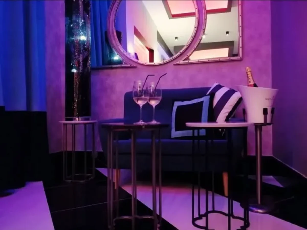 Sal Apk2 - Gentlemens club in Cordoba