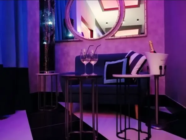 Sal Apk2 - Gentlemens club in Cordoba