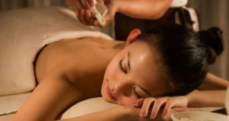 Bonnie Massage - Interior view